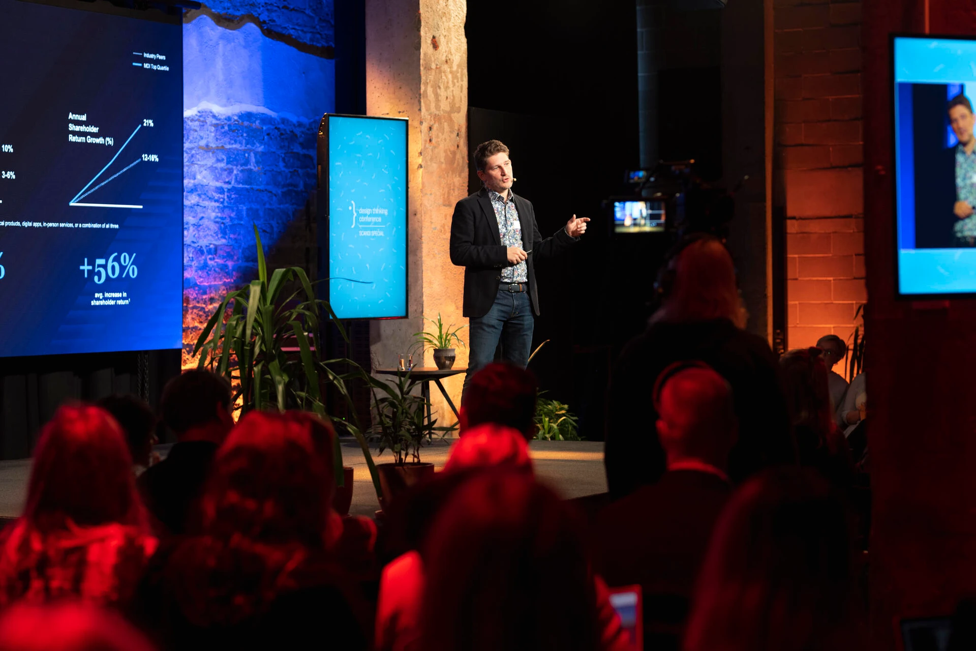 Stefan on stage – Design Thinking Conference
